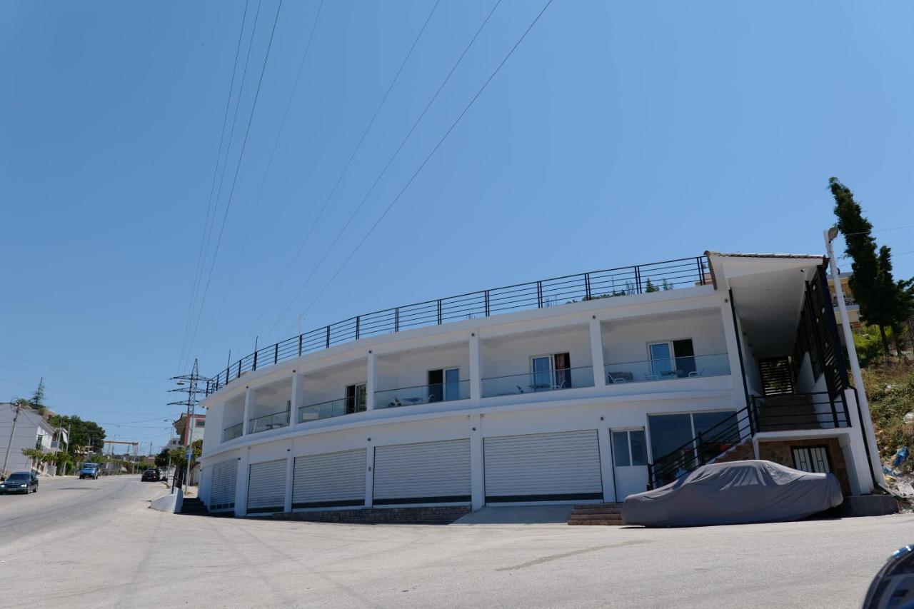 Lumi Hotel Sarandë Exterior foto